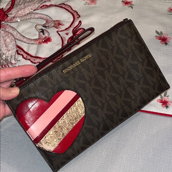 MICHAEL Michael Kors Handbags - MICHAEL Michael Kors Ltd Ed Heart Jet Set Wristlet